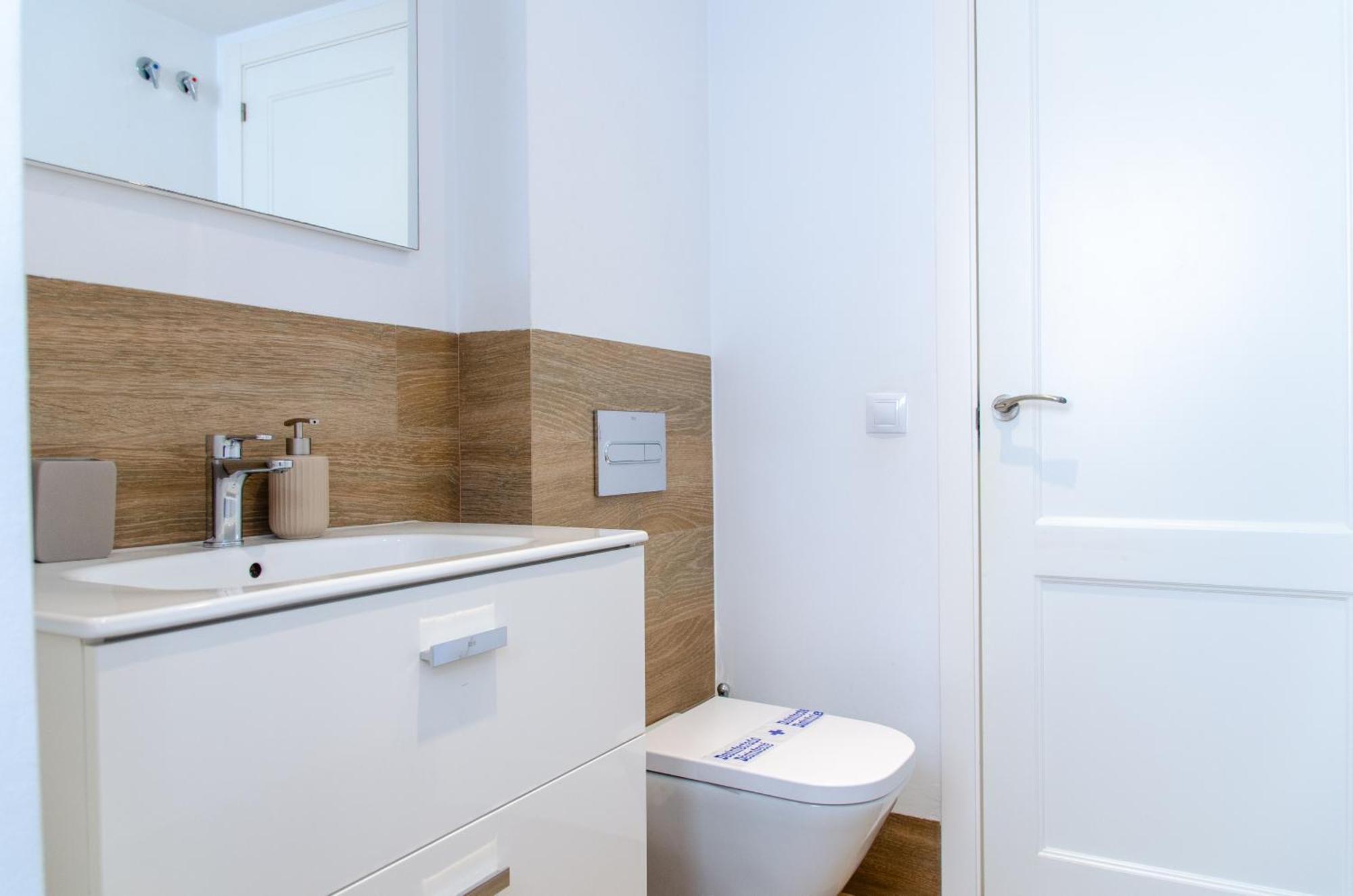 Apartamento Moderno En Triana 2 Dormitorios Y Aire Acondicionado Sevilla Exteriör bild