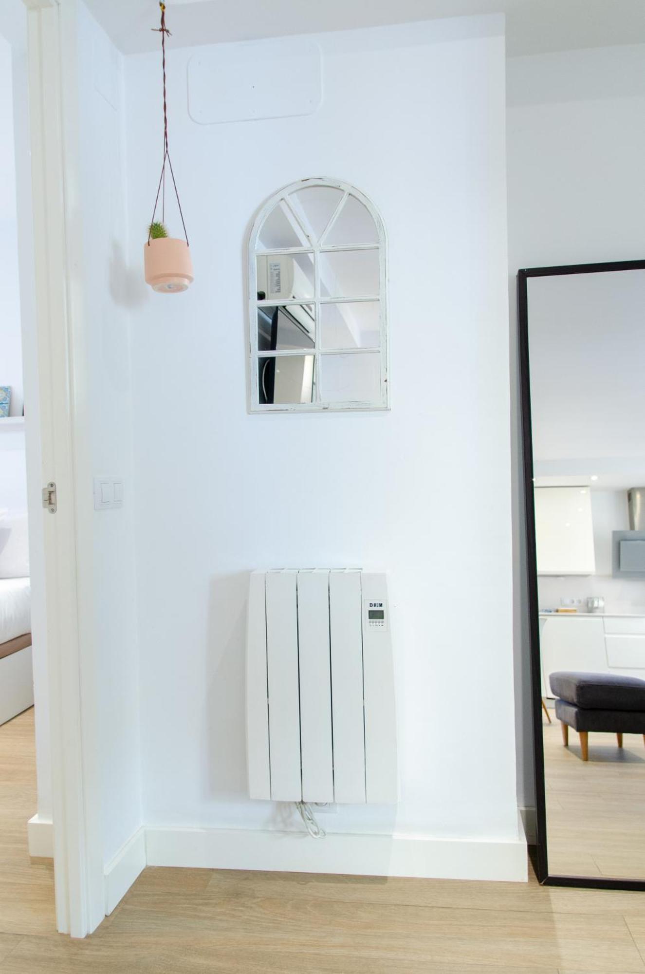 Apartamento Moderno En Triana 2 Dormitorios Y Aire Acondicionado Sevilla Exteriör bild