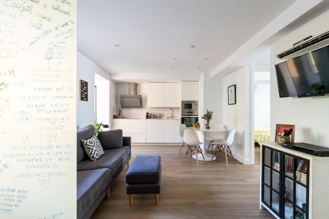 Apartamento Moderno En Triana 2 Dormitorios Y Aire Acondicionado Sevilla Exteriör bild
