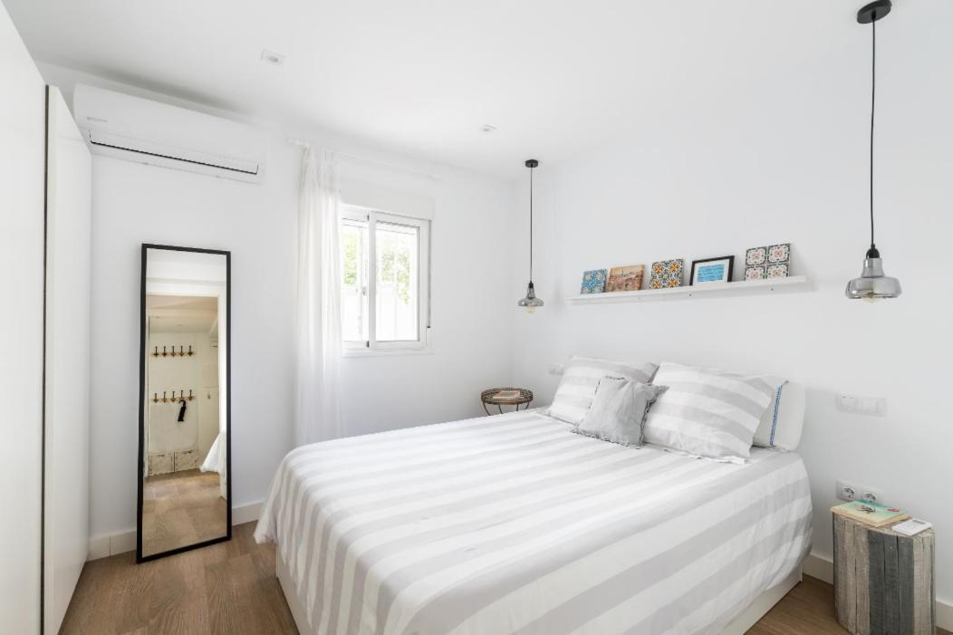 Apartamento Moderno En Triana 2 Dormitorios Y Aire Acondicionado Sevilla Exteriör bild