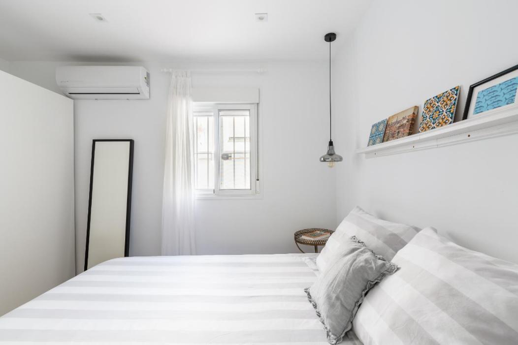 Apartamento Moderno En Triana 2 Dormitorios Y Aire Acondicionado Sevilla Exteriör bild